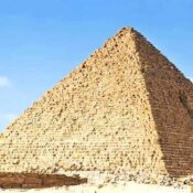 Die Pyramiden von Mykerinos Geschichte und Geheimnisse entdecken