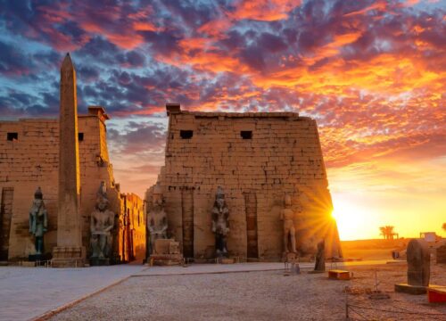 Eine unvergessliche Nilkreuzfahrt: Tipps, Routen und Highlights (von Luxor bis Assuan)